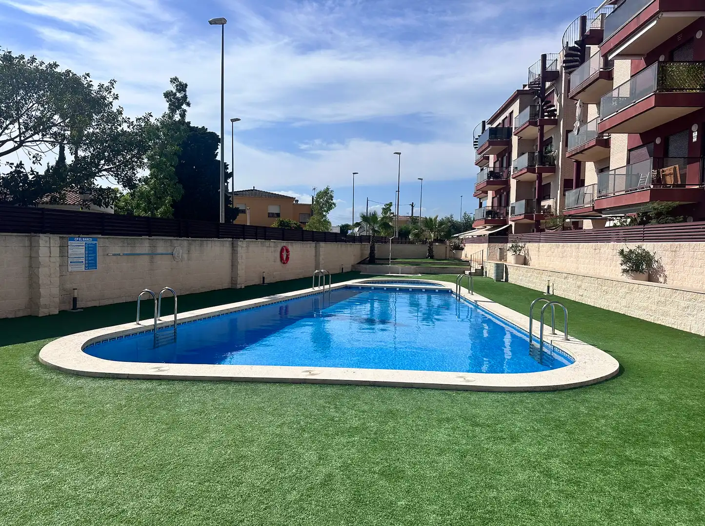 Piscina de Ático en venta en Vinaròs con Aire acondicionado, Calefacción y Jardín privado
