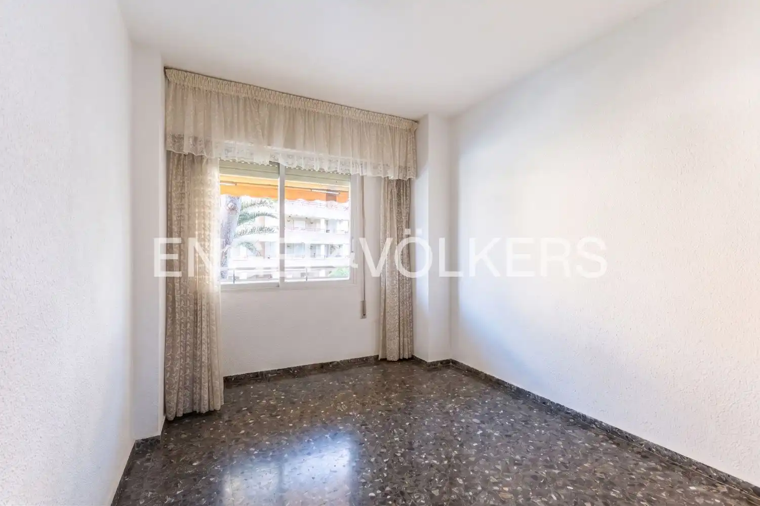 Habitación de Piso en venta en Benicasim / Benicàssim con Calefacción, Jardín privado y Terraza