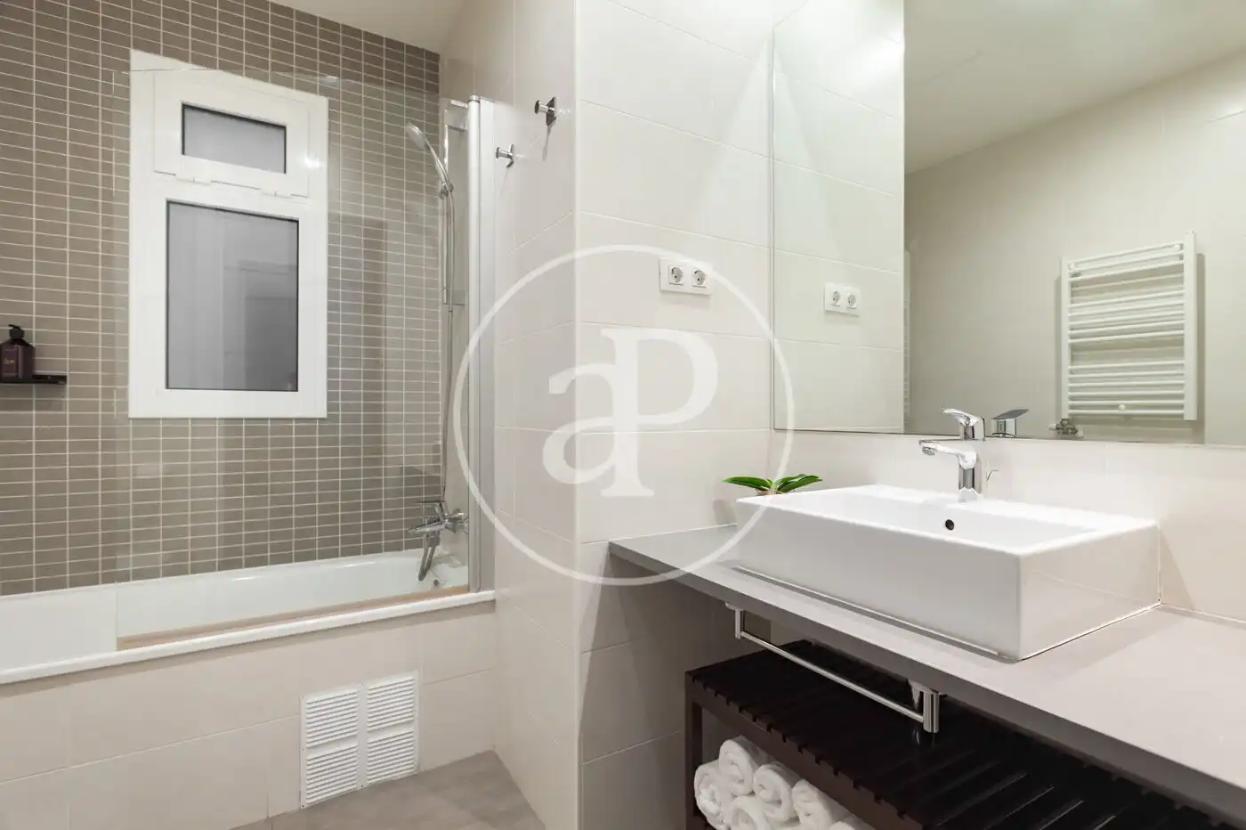 Flat for sale in Pg. d'Isabel II, Sant Pere, Sta. Caterina i la Ribera