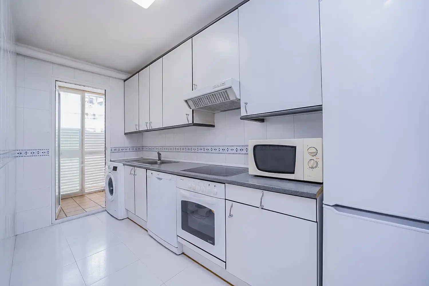 Cuina de Dúplex en venda en Villanueva del Pardillo amb Aire condicionat, Calefacció i Forn