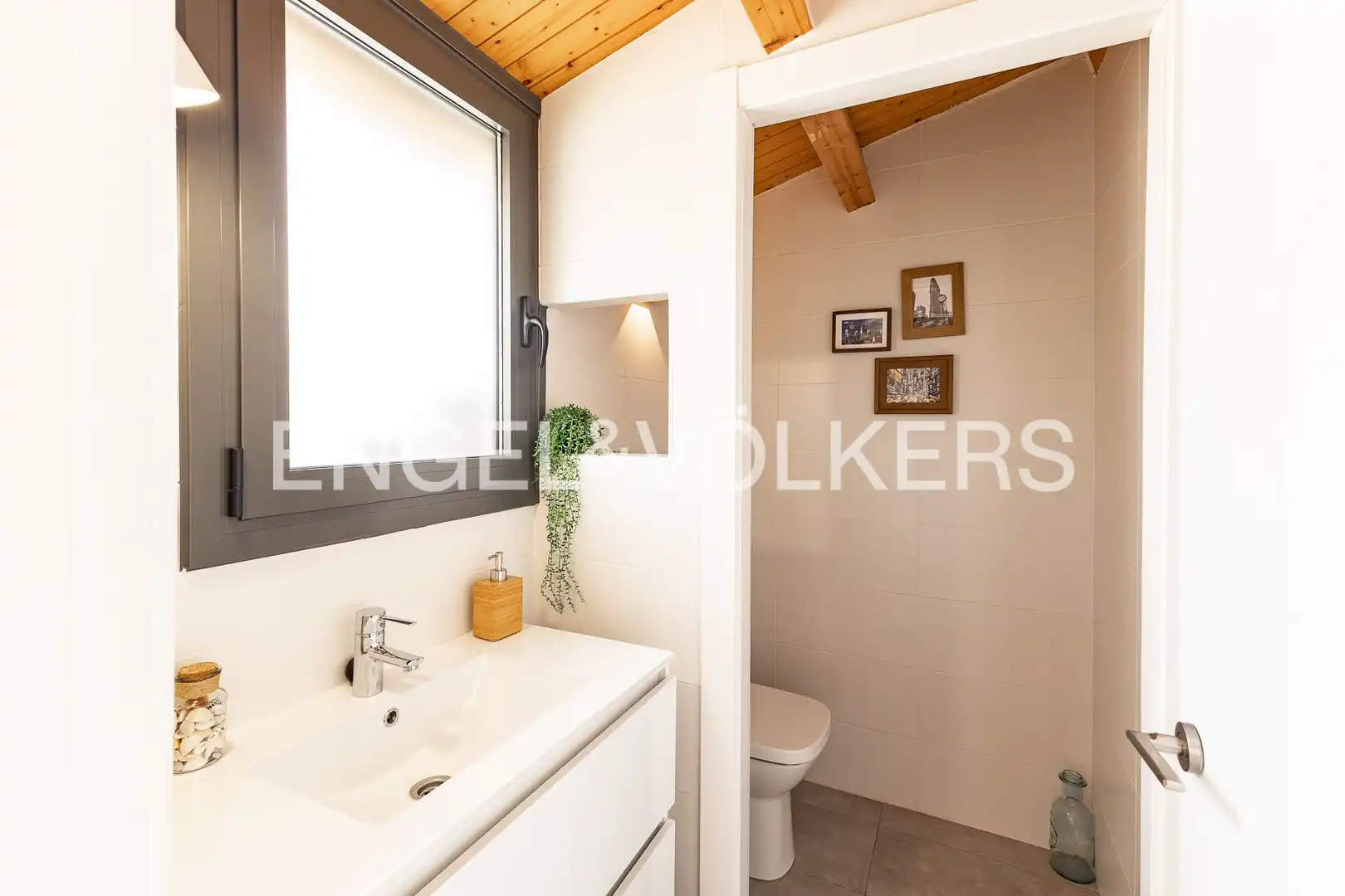 Baño de Piso en venta en Mataró con Aire acondicionado, Calefacción y Terraza