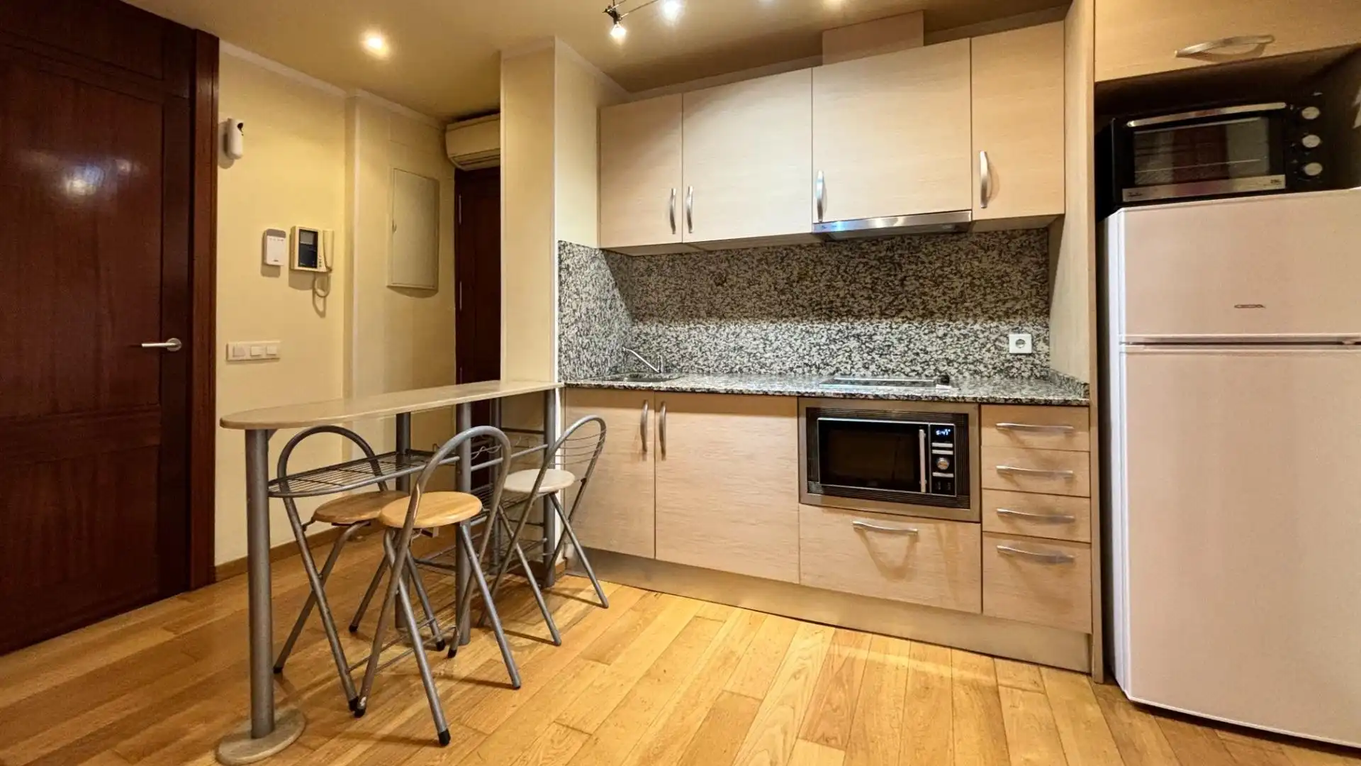 Cocina de Piso en venta en  Palma de Mallorca con Aire acondicionado, Parquet y Balcón
