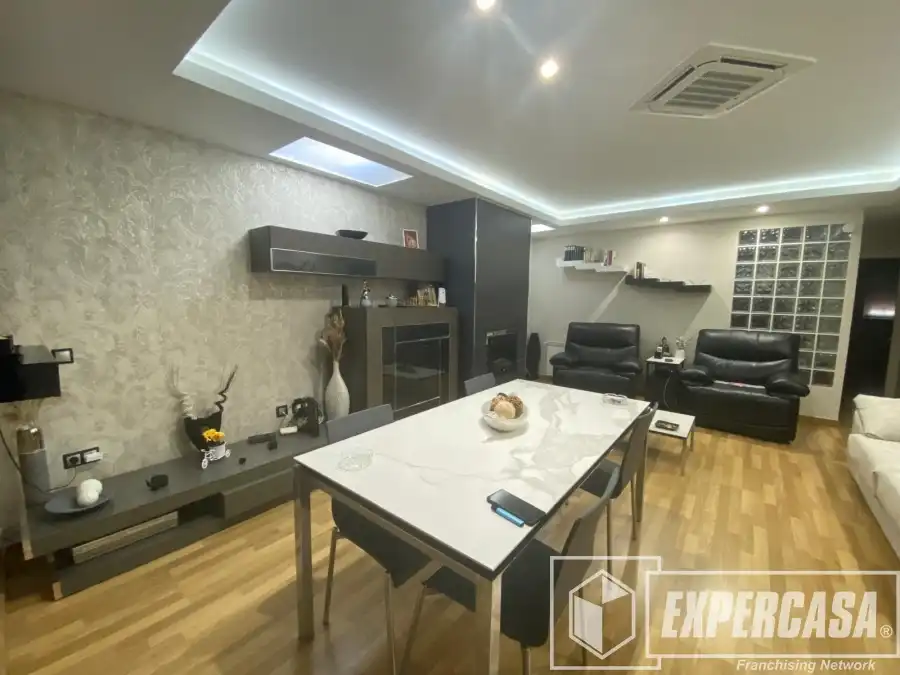 Living room of Houses for sale in Torrent  with Air Conditioner, Heating and Terrace