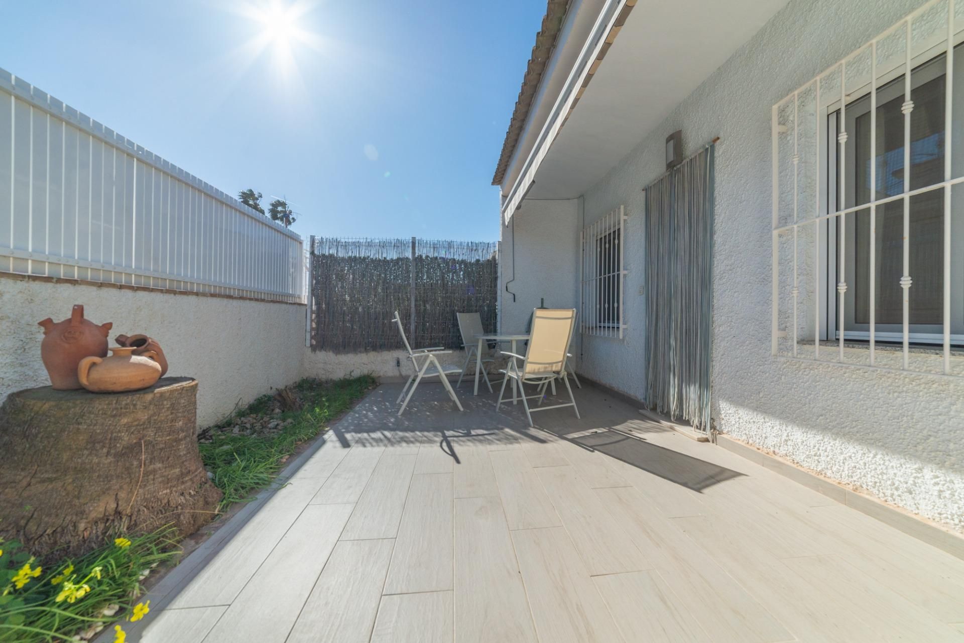 Garten von Einfamilien-Reihenhaus zum Verkauf in San Javier mit Privatgarten, Abstellraum und Alarm