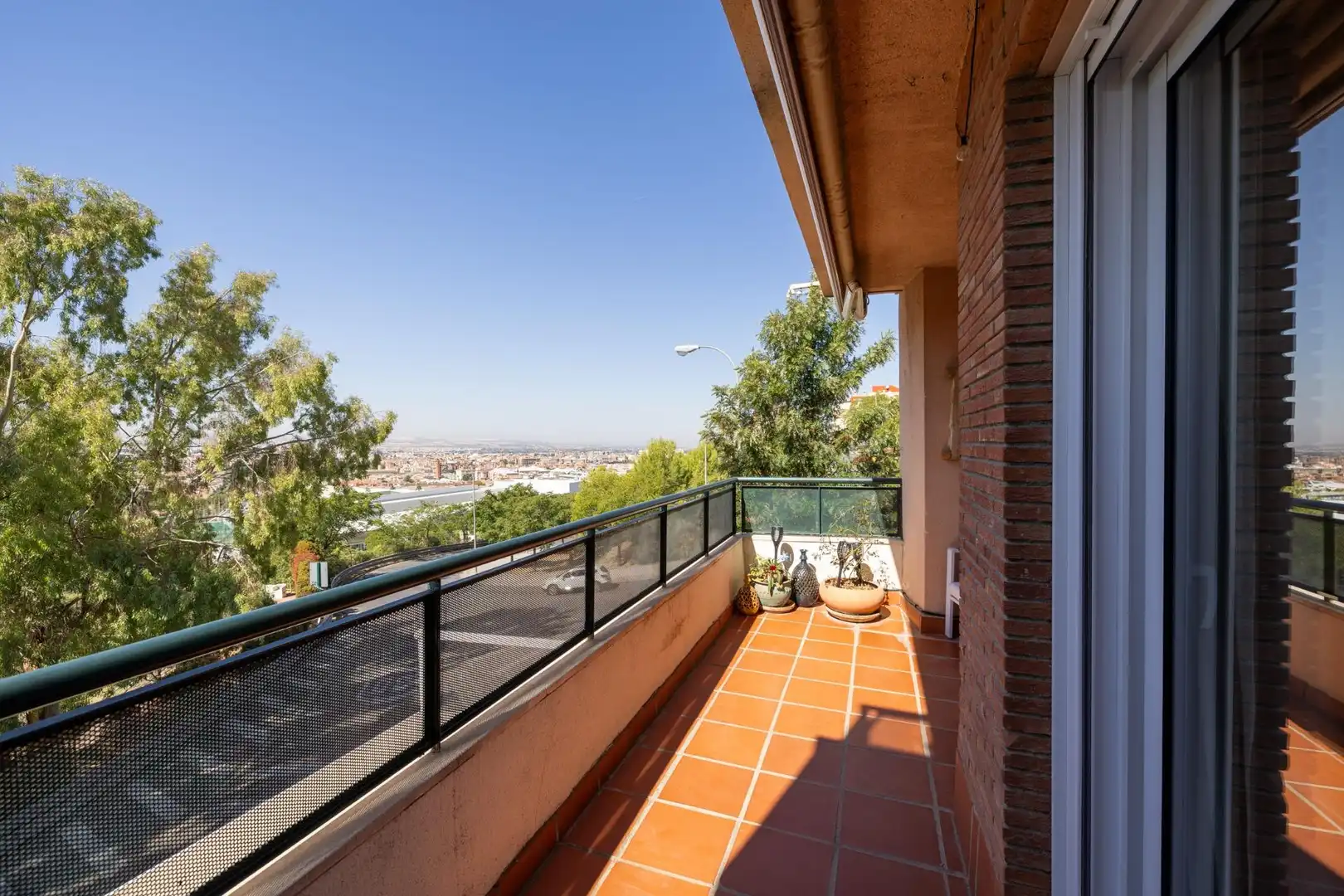 Terrace of Flat for sale in Genil