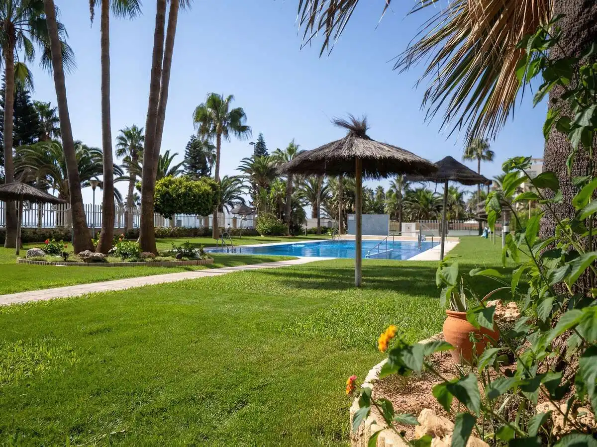 Garten von Wohnung zur Miete in Roquetas de Mar mit Klimaanlage, Terrasse und Möbliert