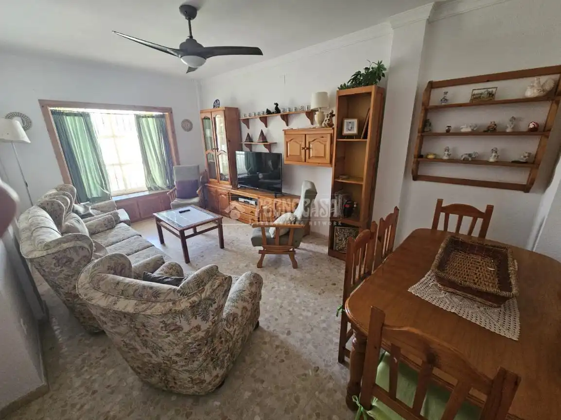 Sala de estar de Casa adosada de alquiler en Chipiona