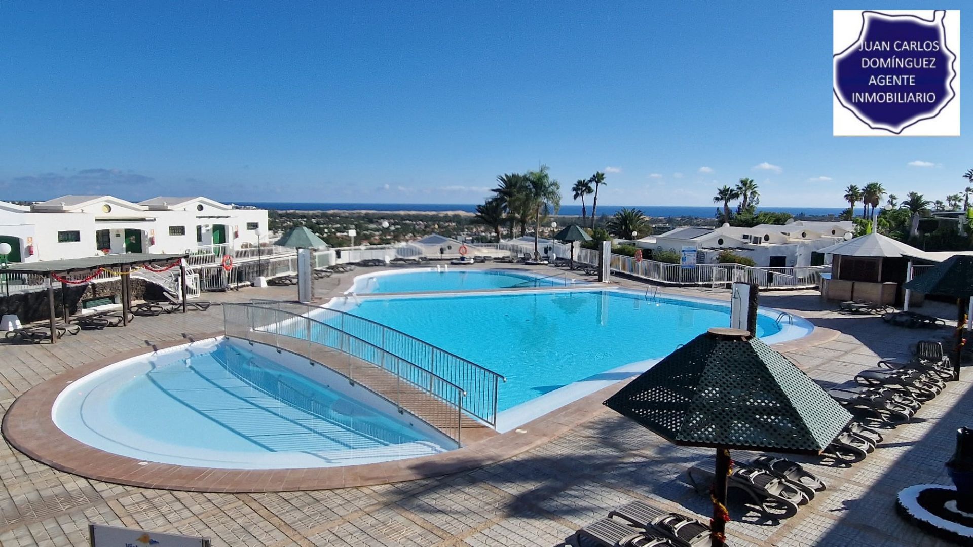 Piscina de Apartament de lloguer en San Bartolomé de Tirajana amb Aire condicionat, Terrassa i Moblat