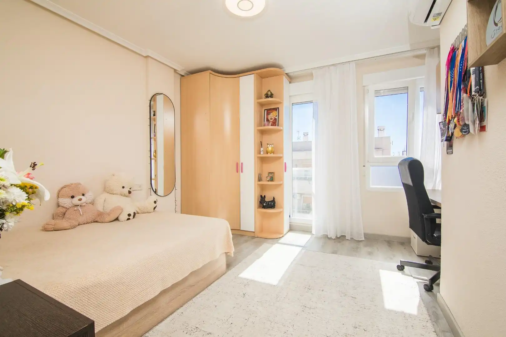 Habitación de Ático en venta en Elche / Elx con Aire acondicionado, Calefacción y Terraza