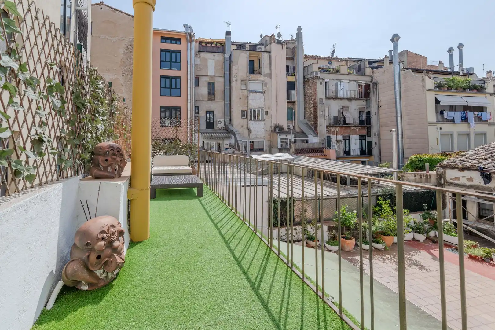 Terrace of Flat for rent in Girona  with Air Conditioner and Heating