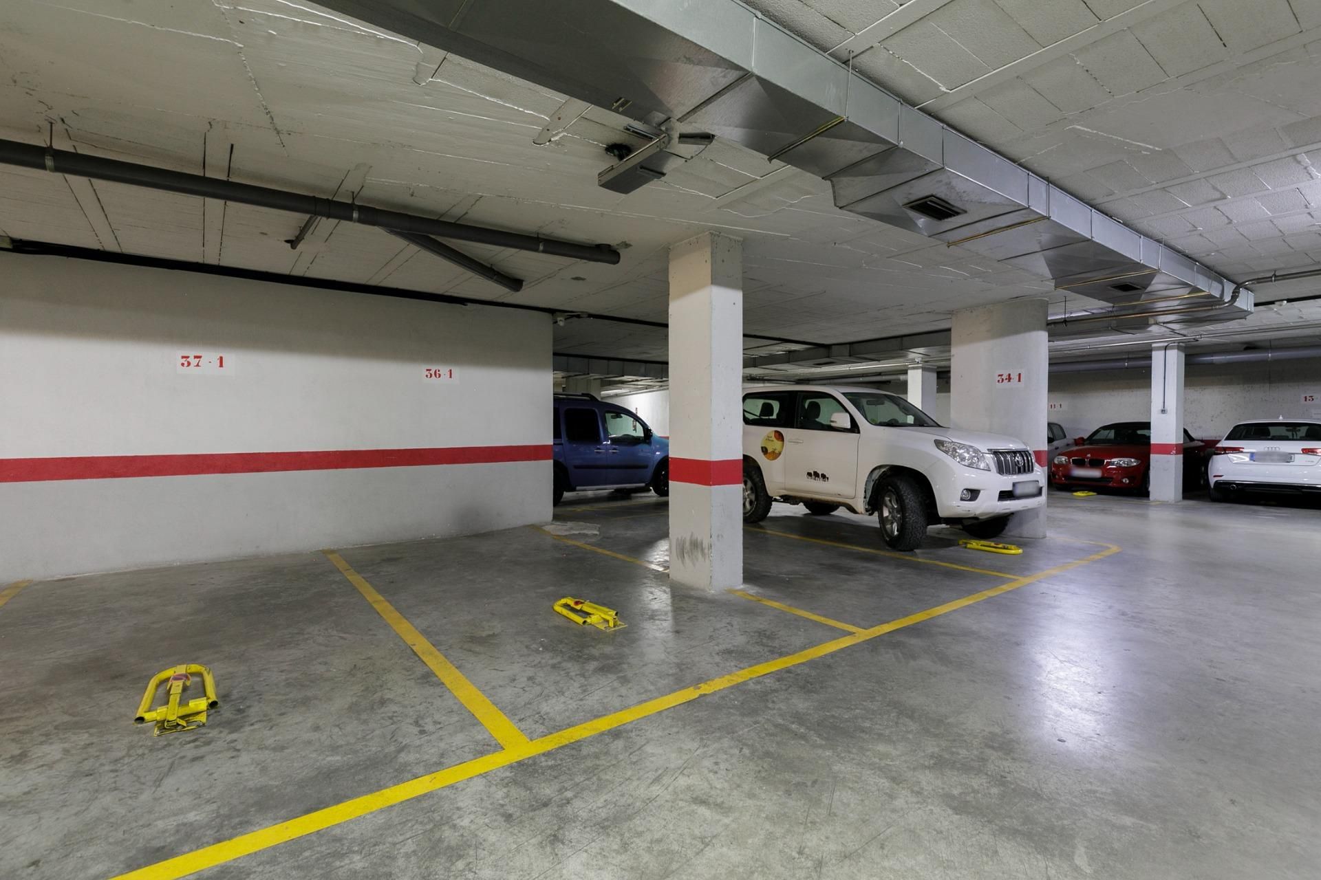 Aparcament de Garatge en venda en  Granada Capital