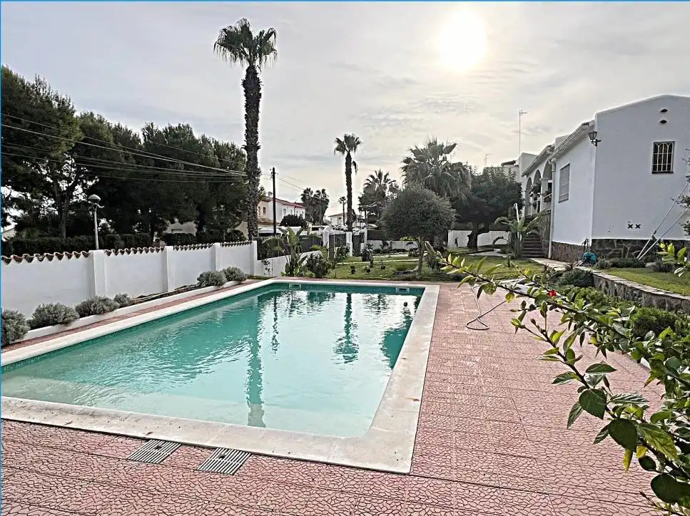 Villa con piscina in vendita a Carrer ANDORRA, imagen 2