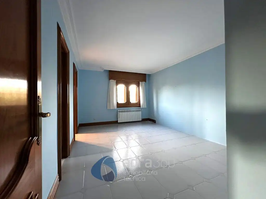 Bedroom of Houses for sale in Lardero  with Air Conditioner, Heating and Private garden
