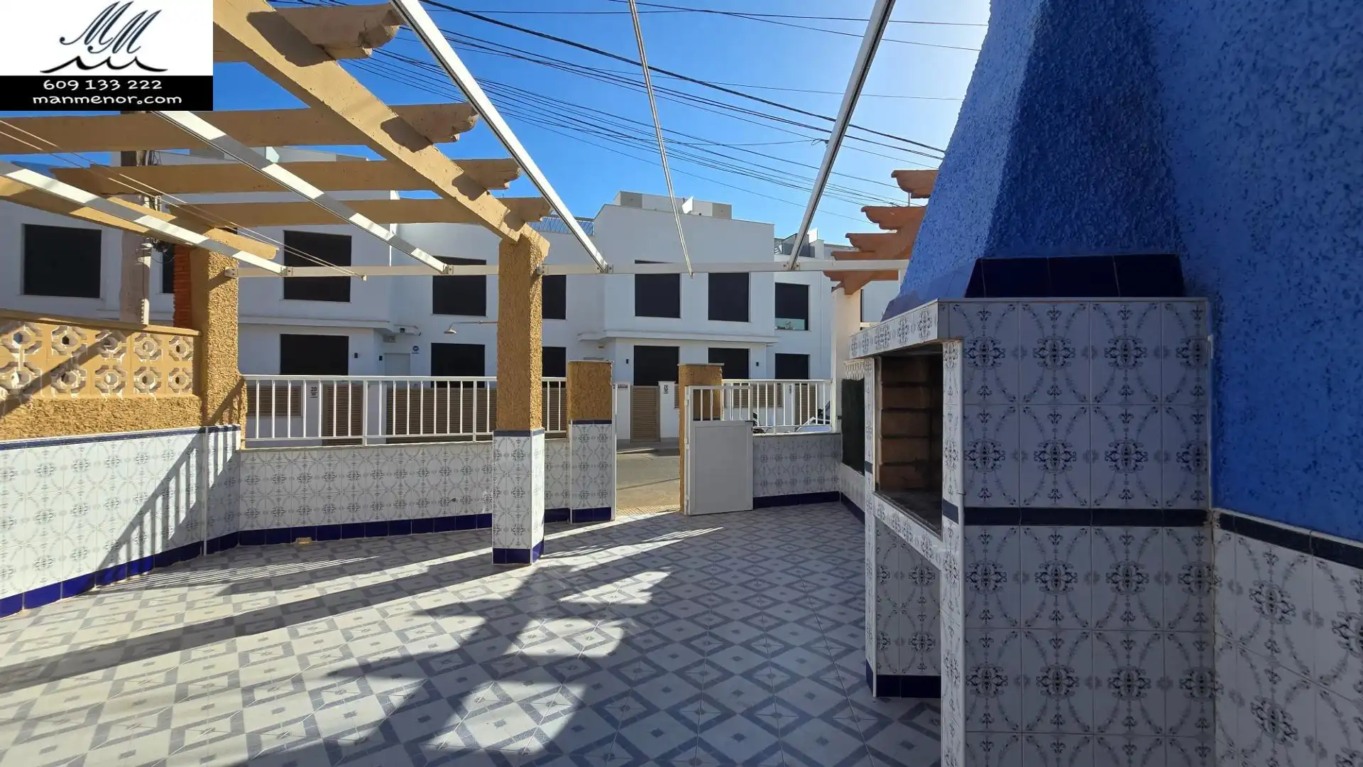 Vista exterior de Dúplex en venta en Cartagena