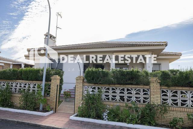 Casa-chalet en Venta en Sector SECTOR ENEA en Centro - Torre de la Higuera