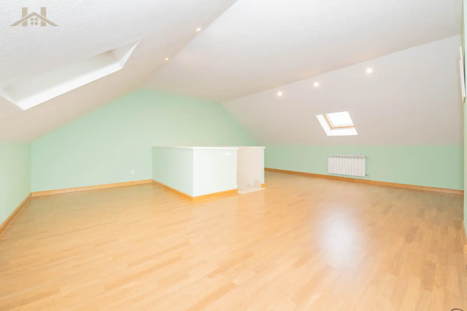 Houses for sale in Móstoles  with Heating, Private garden and Parquet flooring