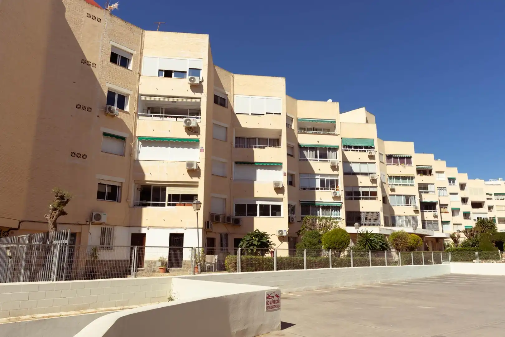 Vista exterior de Apartamento en venta en Fuengirola con Aire acondicionado, Terraza y Amueblado