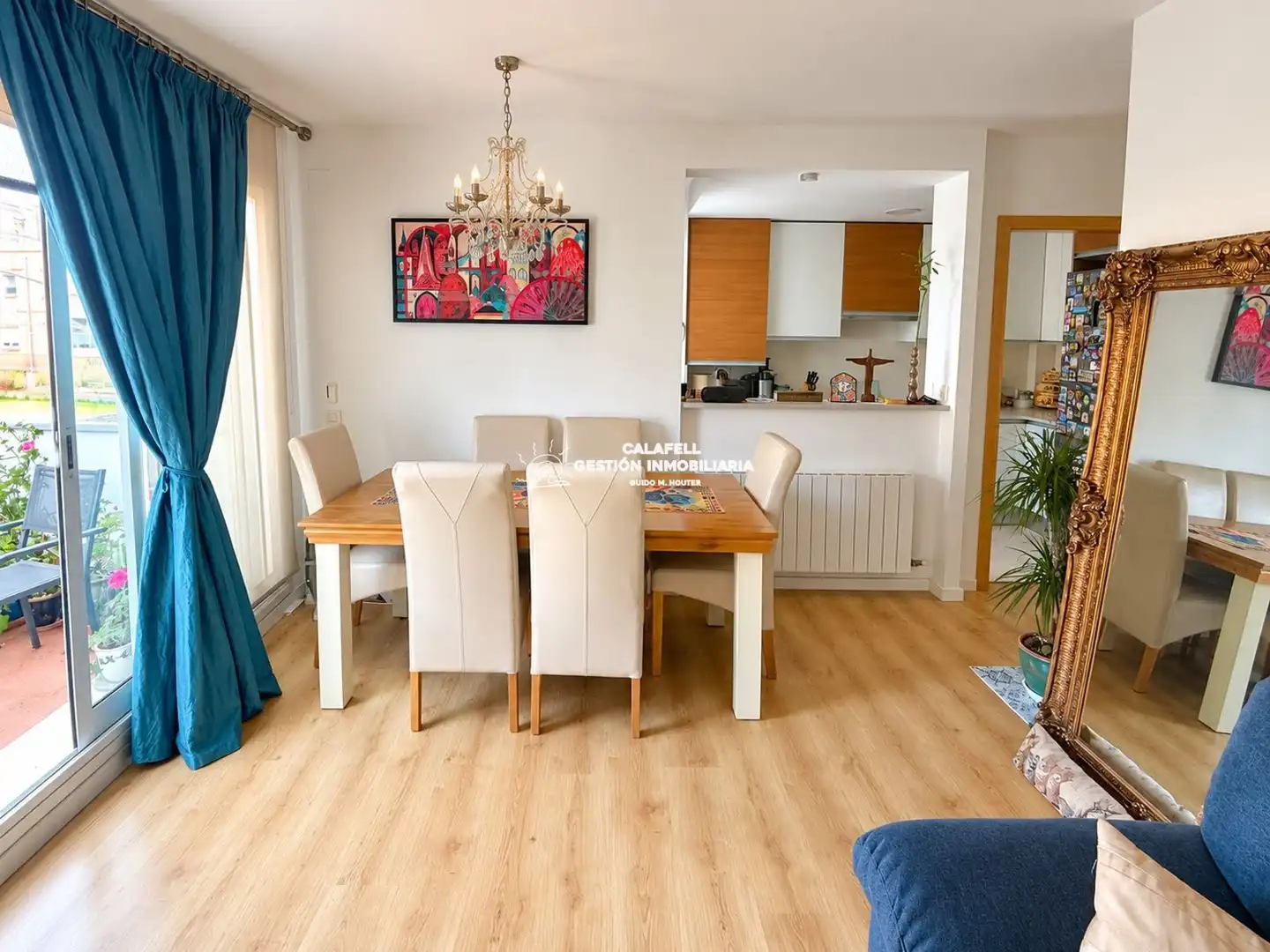 Flat with lift for sale in Joan Maragall 44
