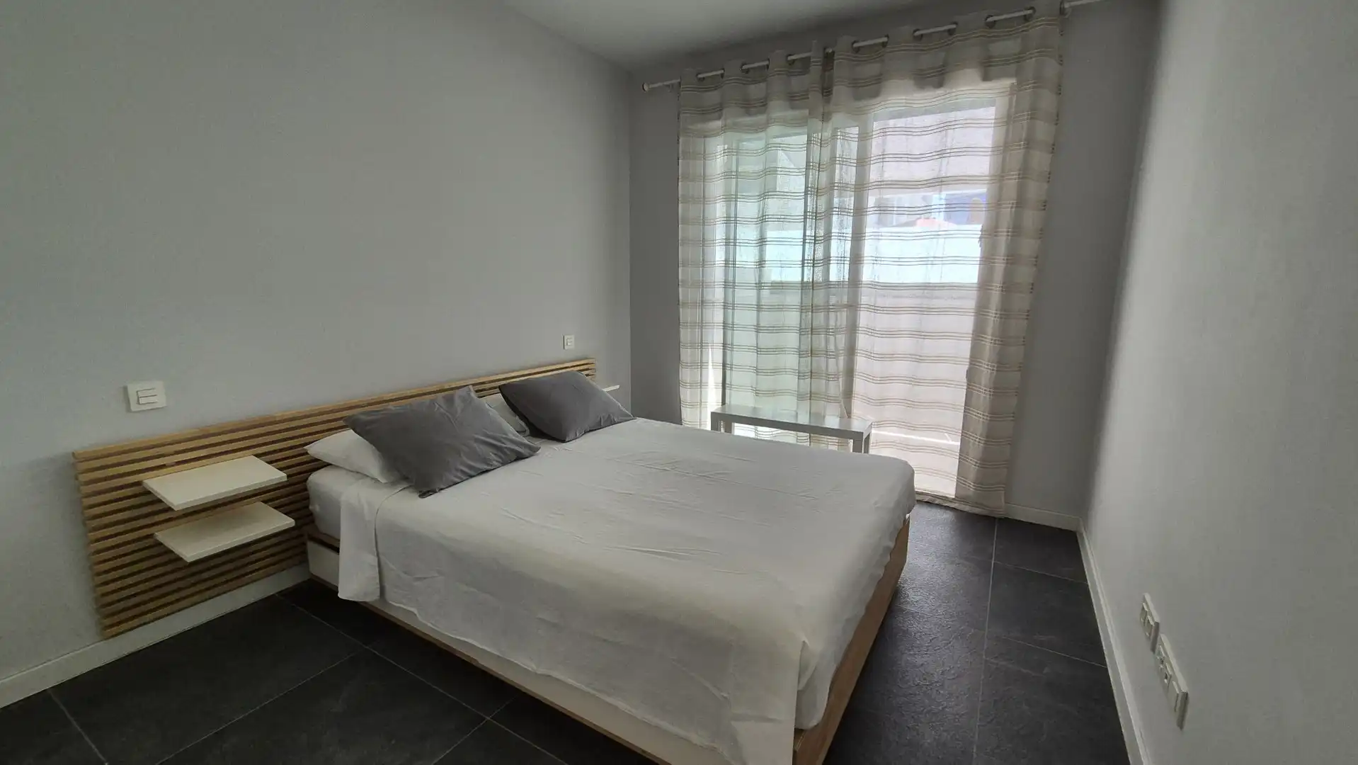 Bedroom of Ground floor for rent in Marbella  with Air Conditioner, Terrace and Storage room