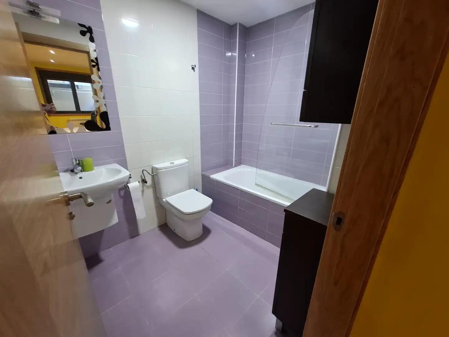Baño de Piso en venta en Burela con Calefacción y Amueblado