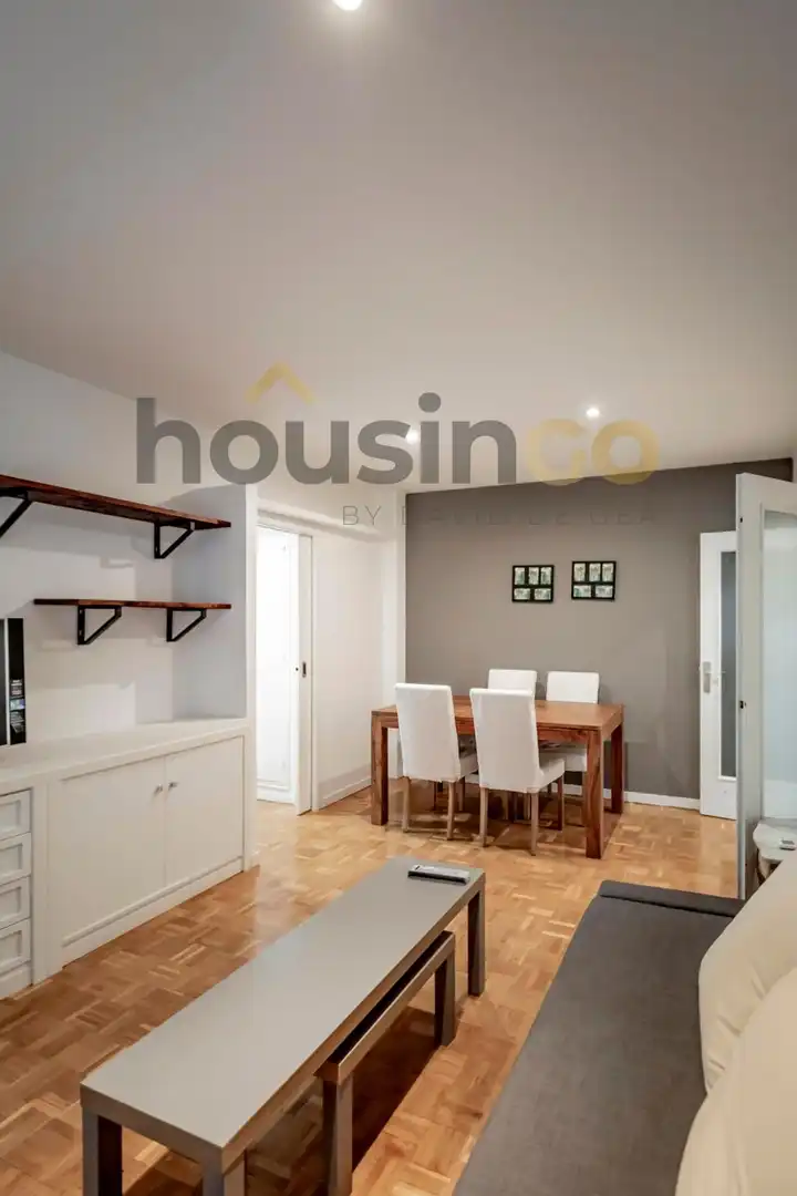 Flat for rent in Alberto Aguilera, Gaztambide