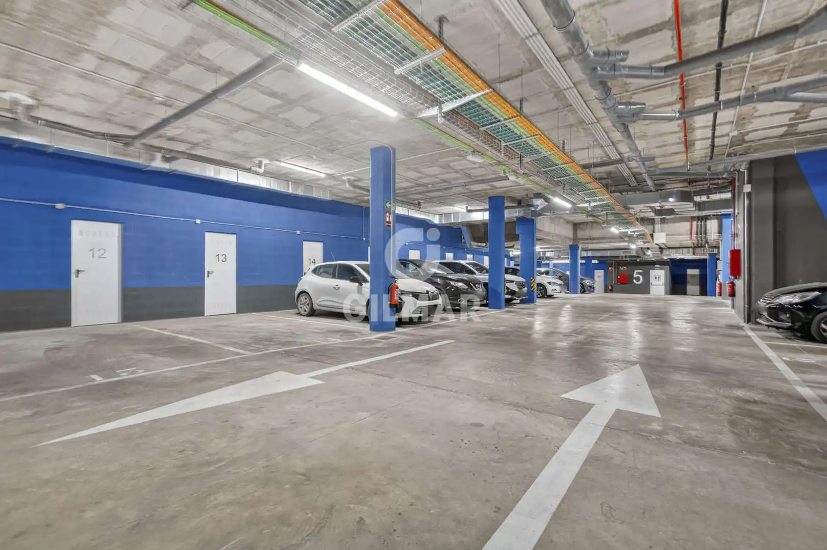Parking de Piso en venta en Dos Hermanas con Calefacción, Jardín privado y Trastero