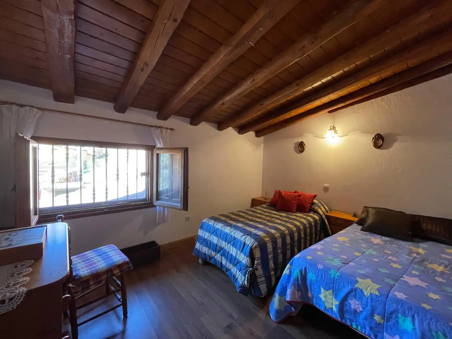 Habitación de Finca rústica en venta en Montejo de Tiermes con Parquet, Terraza y Horno