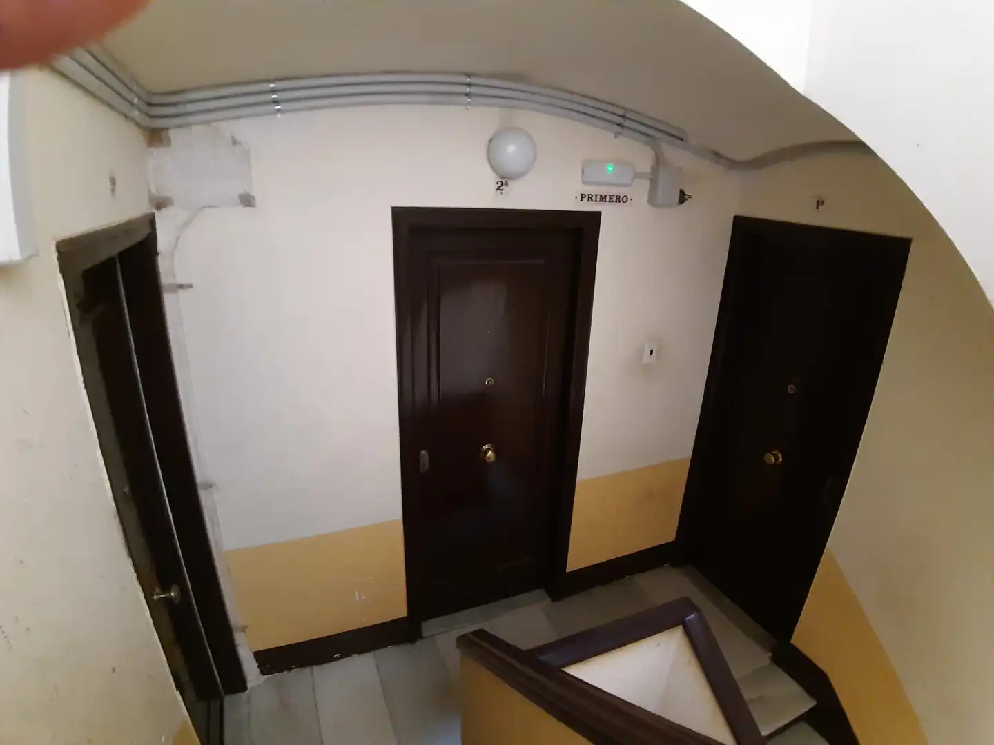 Wohnung zur Miete in Cornellà de Llobregat mit Ofen, Mikrowelle und Haustiere erlaubt