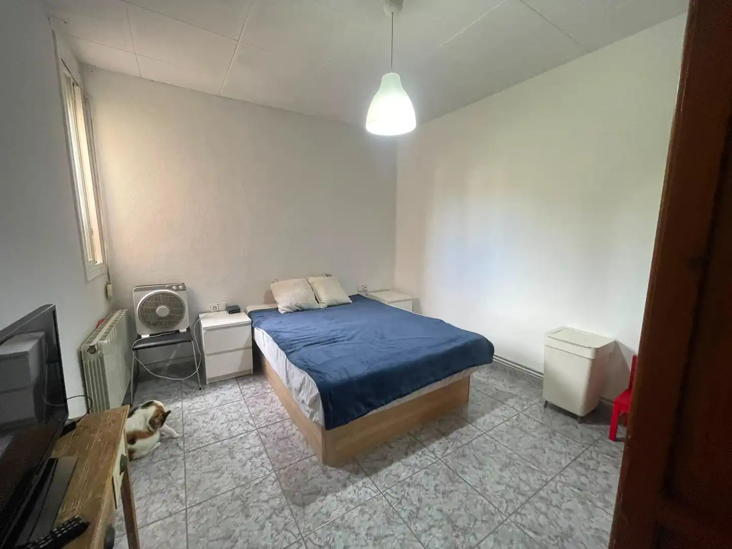 Habitación de Casa adosada en venta en Terrassa con Aire acondicionado y Calefacción