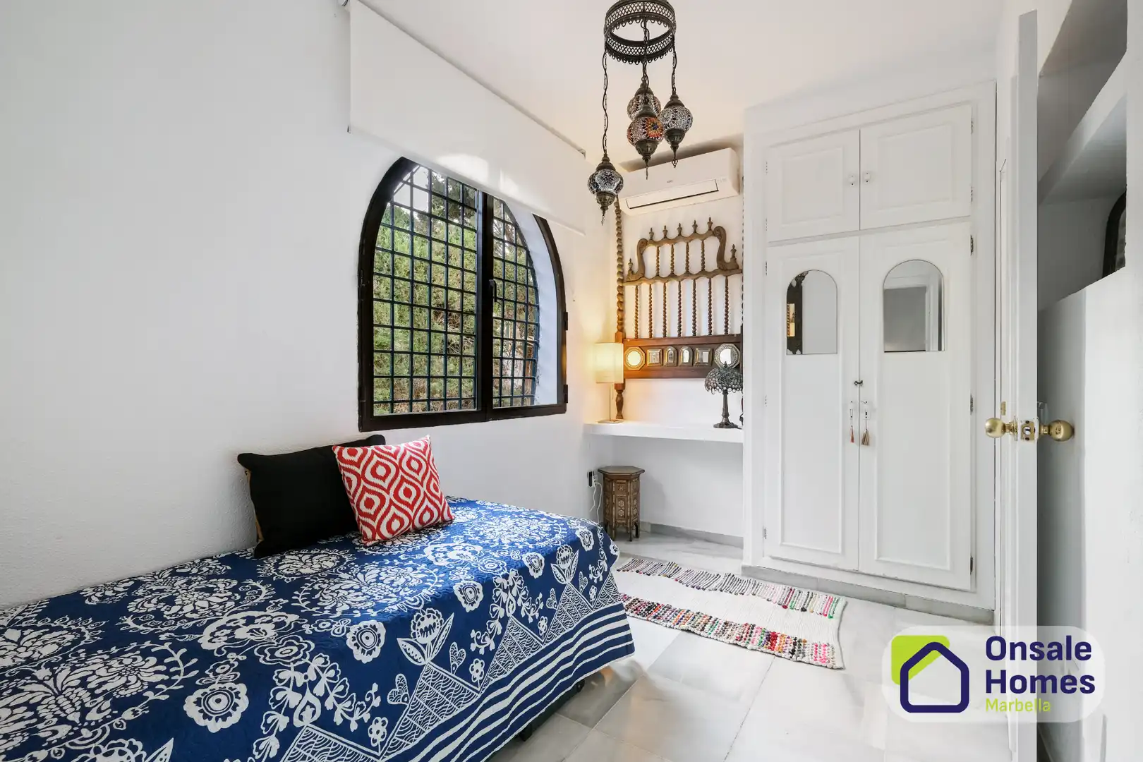Habitación de Casa o chalet en venta en Marbella con Aire acondicionado, Jardín privado y Terraza