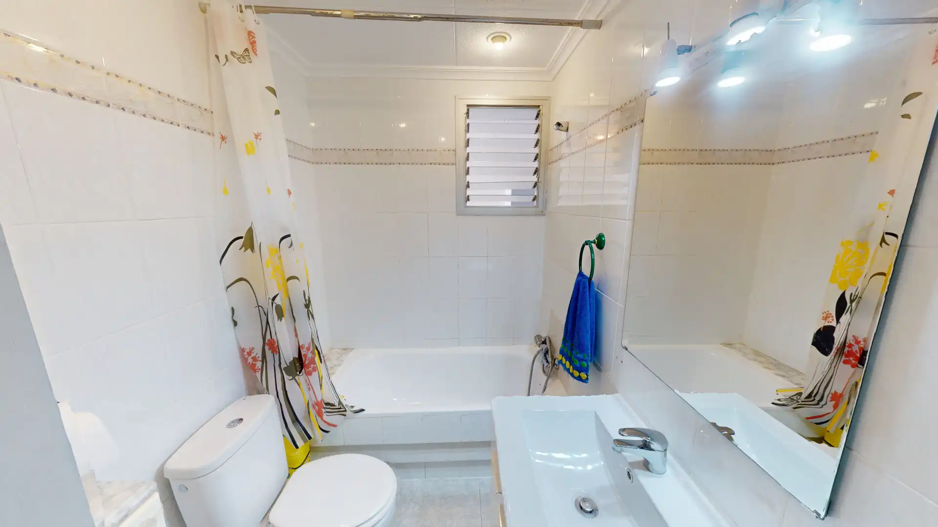 Baño de Piso en venta en Elche / Elx con Aire acondicionado y Balcón