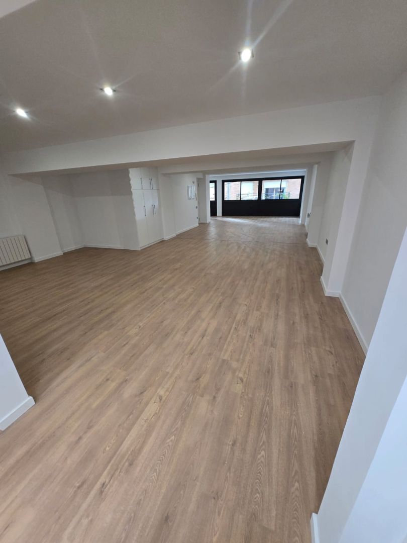 Local en venta en Tremp con Calefacción, Parquet y Internet