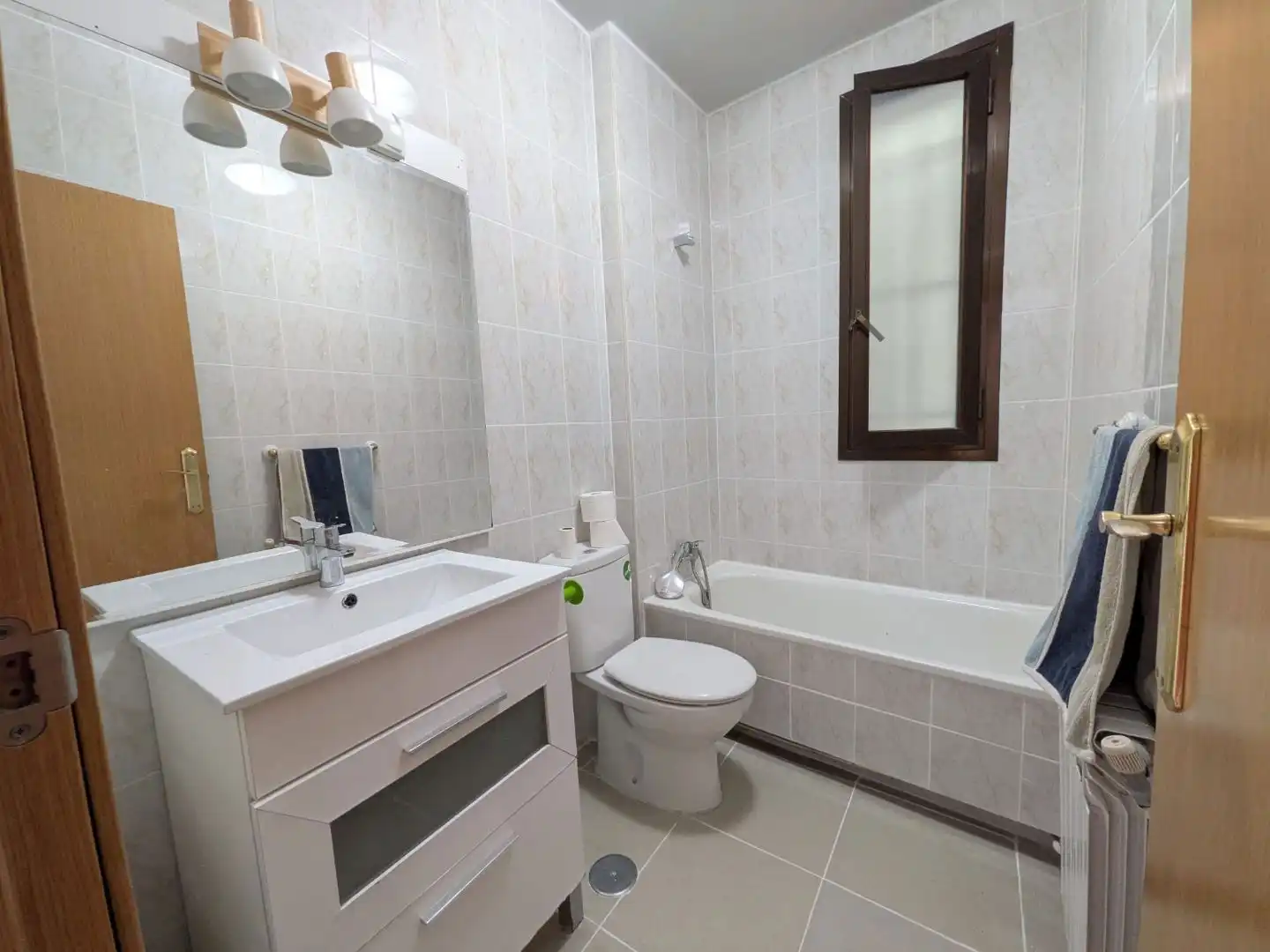Baño de Piso en venta en  Madrid Capital