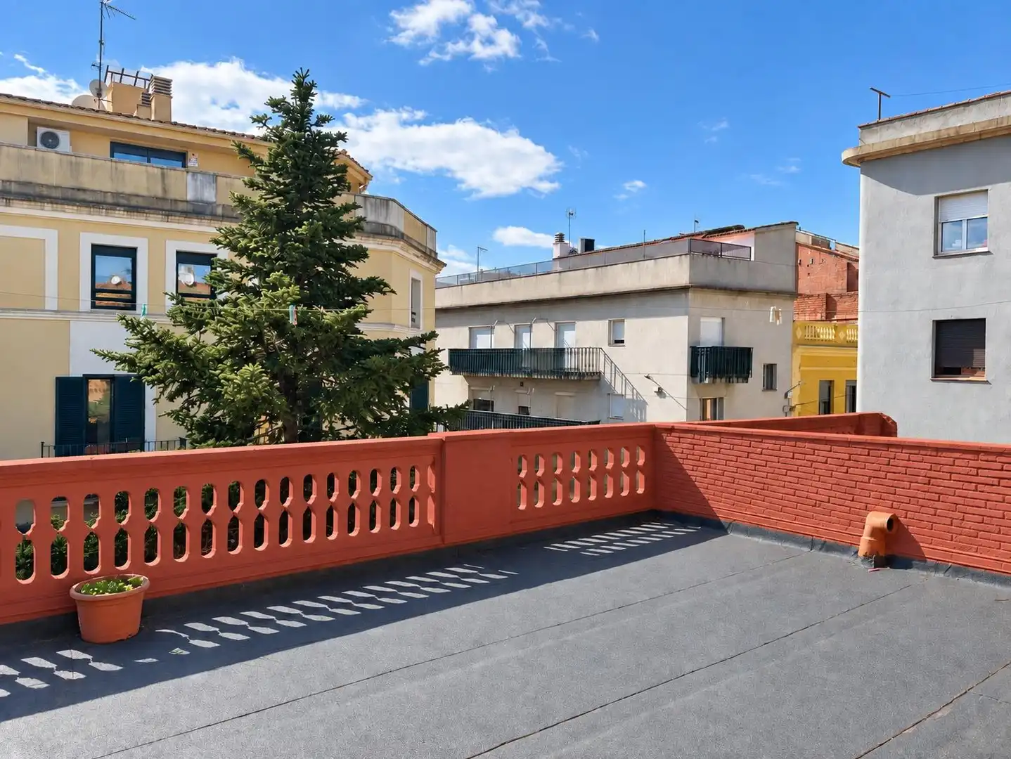 Chalet con jardín en venta en Calle RENTADOR