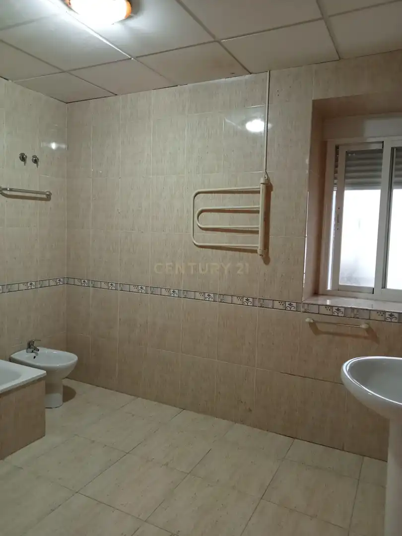 Bathroom of Flat for sale in Olivenza  with Air Conditioner, Storage room and Balcony