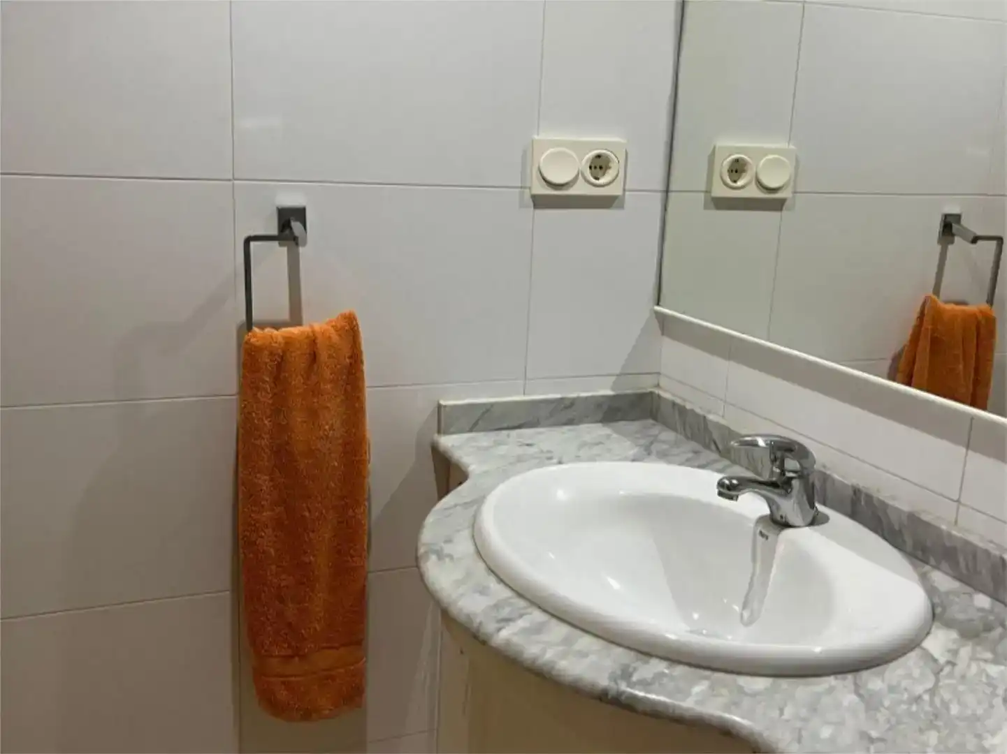 Bany de Apartament de lloguer en Puçol amb Aire condicionat i Piscina
