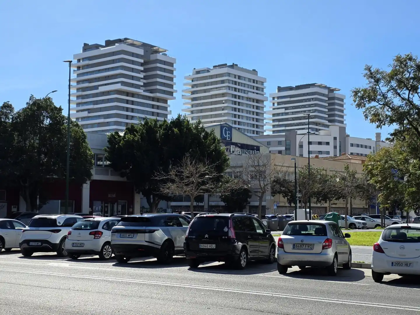 Vista exterior de Pis en venda en Málaga amb Calefacció i Moblat