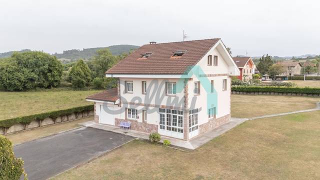 Casa-chalet en Venta en Lugar la Calle en Selorio - Tornón