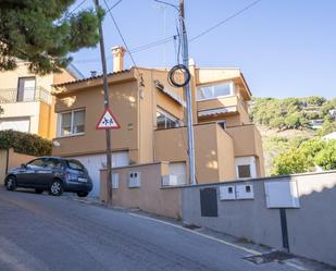 Vista exterior de Casa o xalet en venda en  Barcelona Capital amb Calefacció, Jardí privat i Terrassa