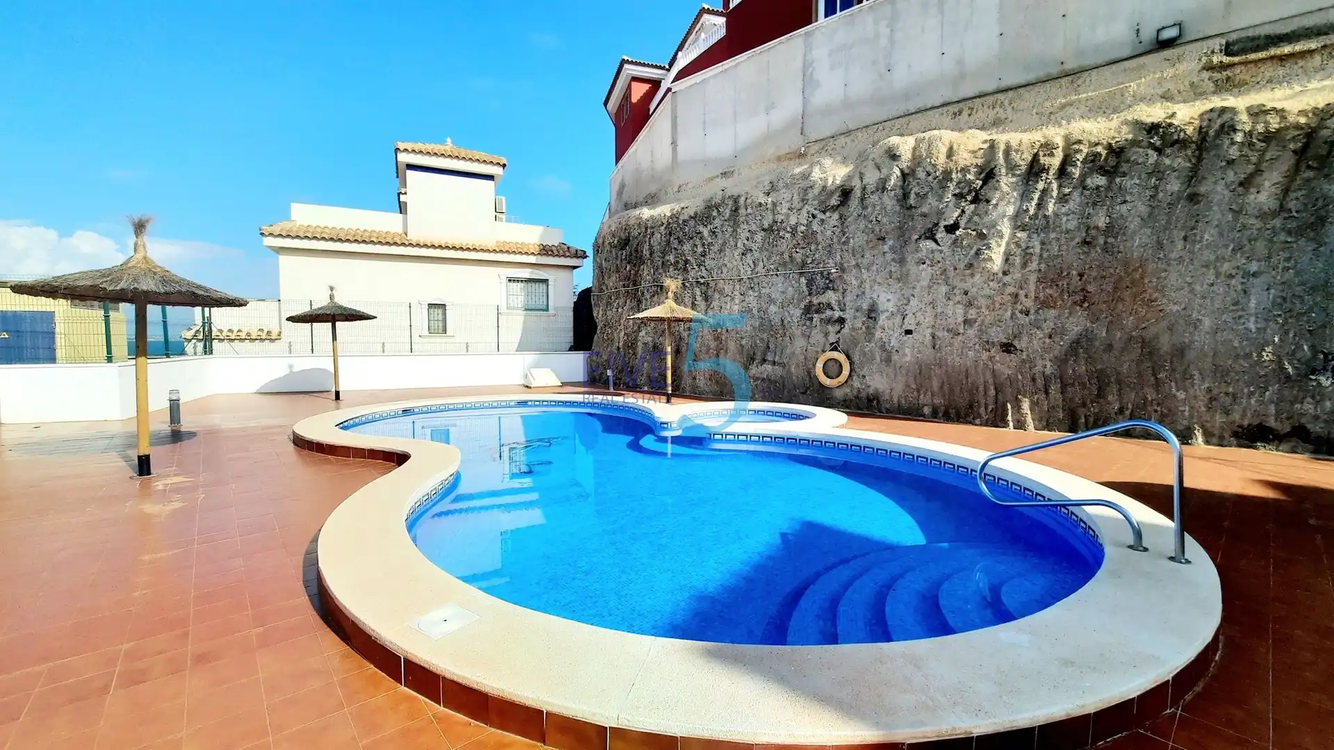 Piscina de Casa adosada en venda en Cartagena amb Aire condicionat, Terrassa i Piscina