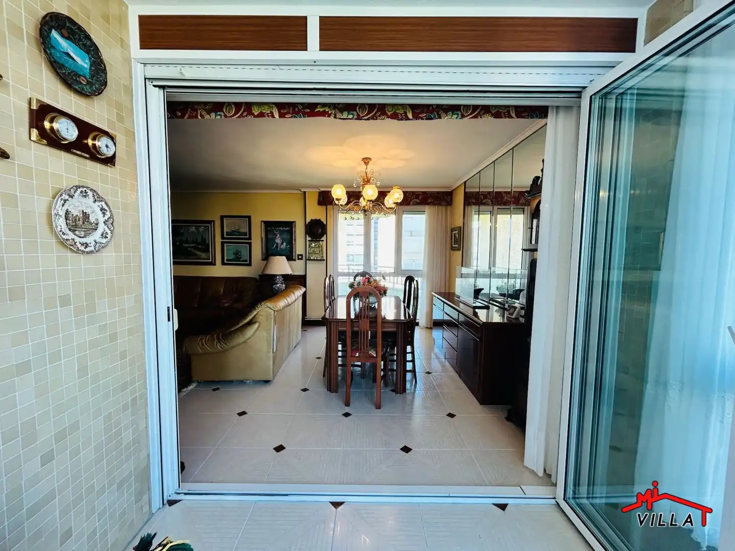 Comedor de Piso en venta en Laredo con Calefacción, Terraza y Amueblado