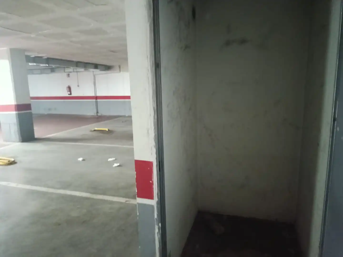 Garage zur Miete in de Bernat Boades, 35, La Devesa
