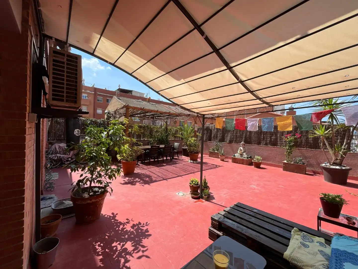 Terraza de Piso en venta en Cornellà de Llobregat con Aire acondicionado y Terraza