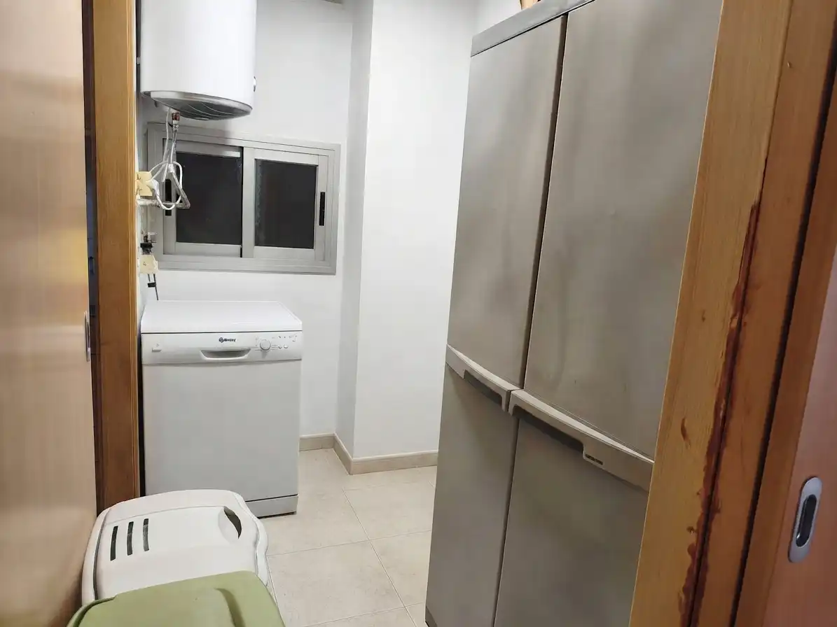Cuina de Pis en venda en Sant Boi de Llobregat amb Aire condicionat i Balcó