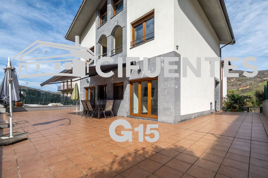 Exterior view of Houses for sale in Oiartzun  with Heating, Private garden and Terrace