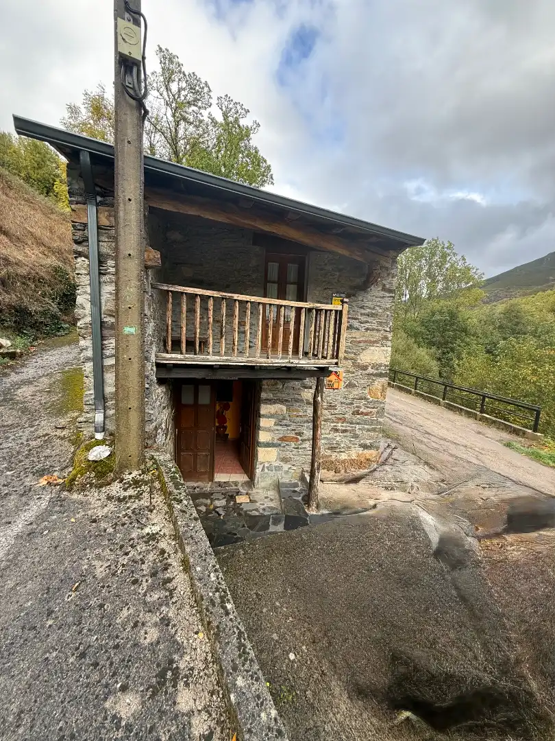 Vista exterior de Finca rústica en venta en Barjas con Calefacción, Amueblado y Balcón