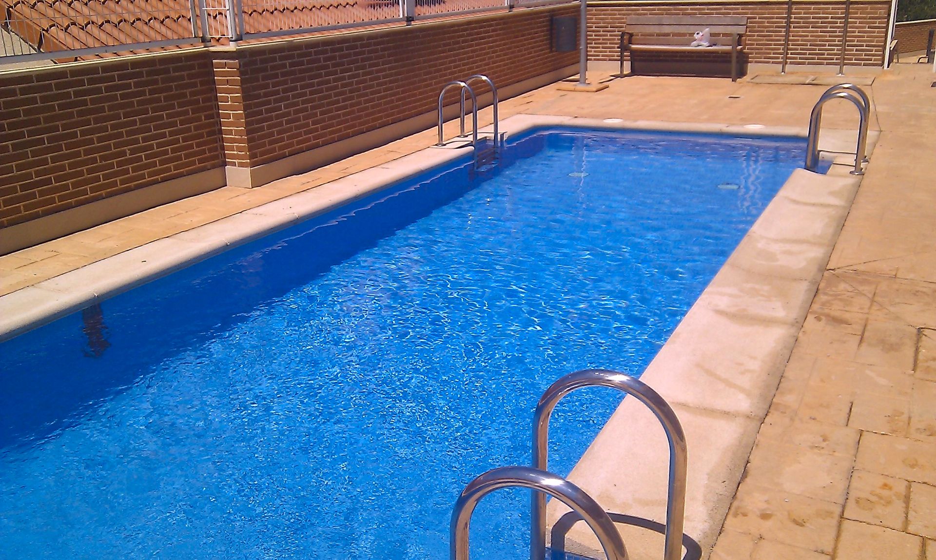 Piscina de Dúplex en venda en Pozuelo del Rey amb Aire condicionat, Calefacció i Terrassa