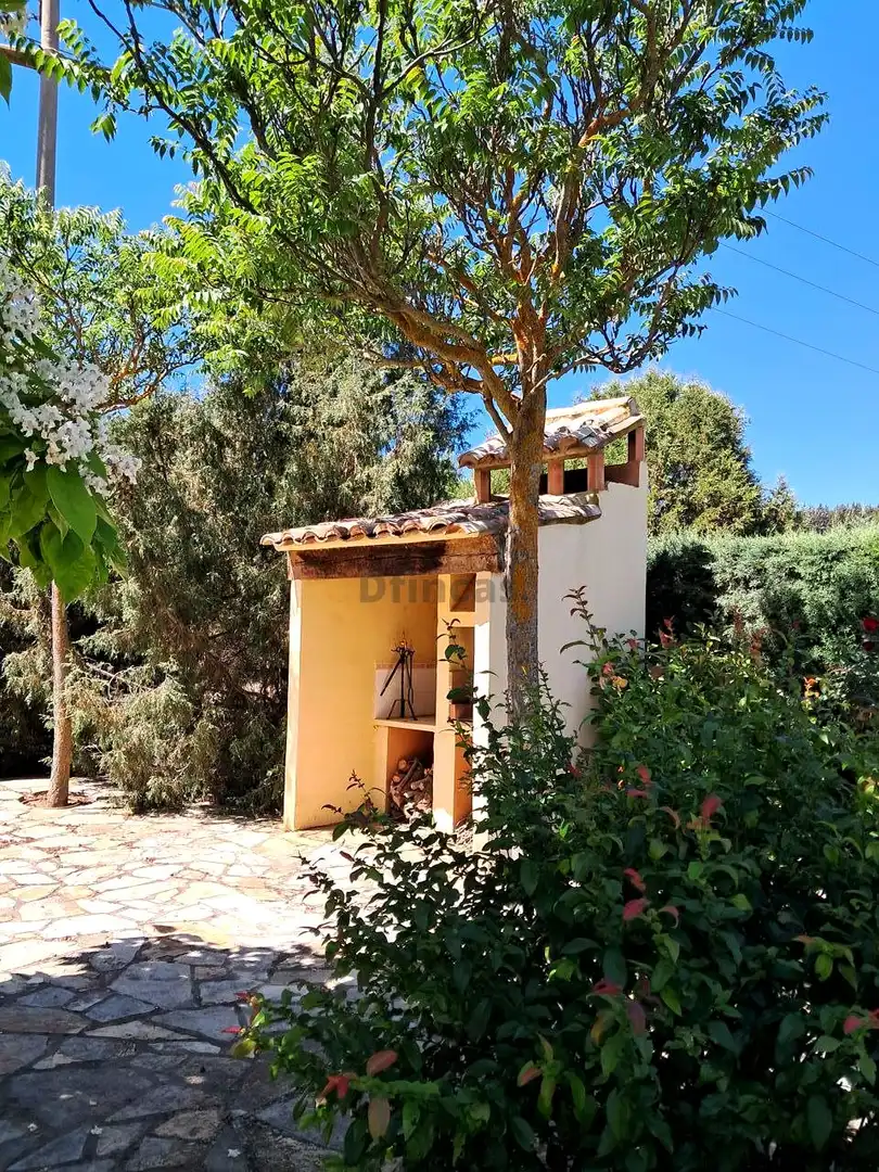 Jardí de Casa o xalet en venda en Teruel amb Aire condicionat, Calefacció i Jardí privat