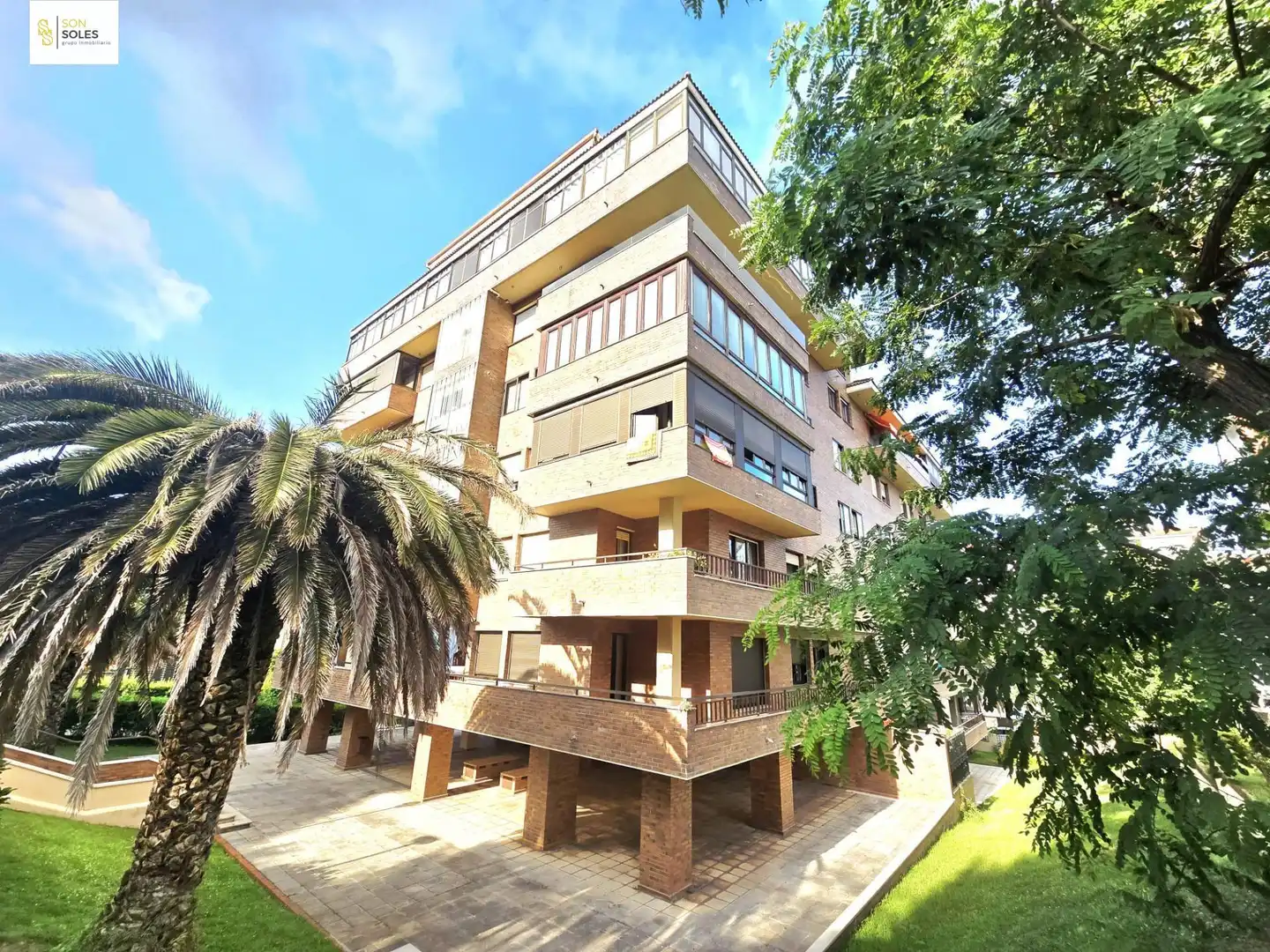 Vista exterior de Pis en venda en Santander amb Calefacció, Jardí privat i Terrassa