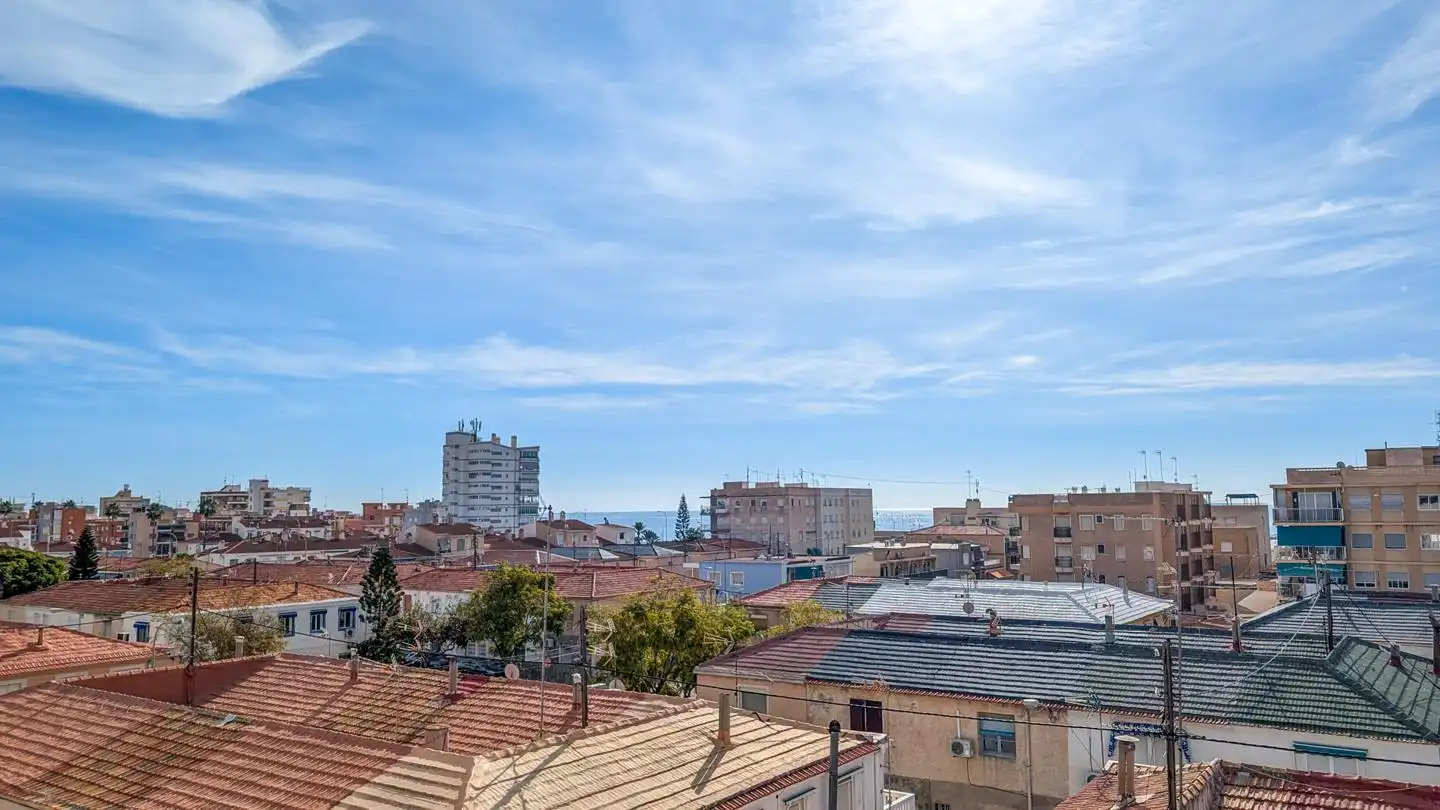 Außenansicht von Wohnung zum Verkauf in Santa Pola mit Klimaanlage, Terrasse und Schwimmbad